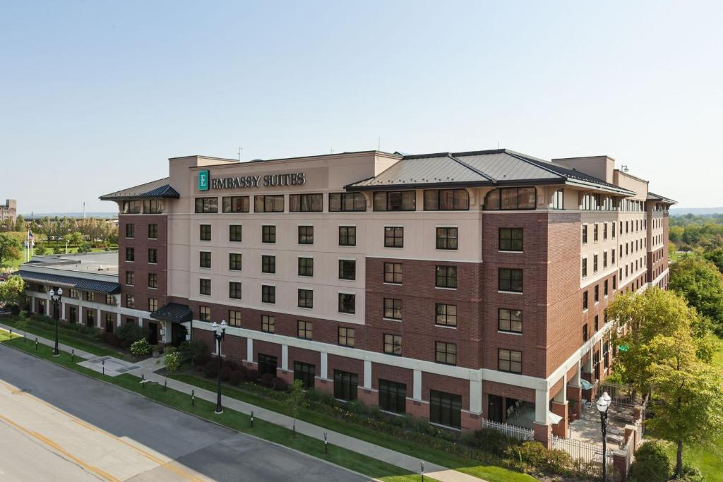 Embassy Suites Omaha - Downtown/Old Market Main image 1